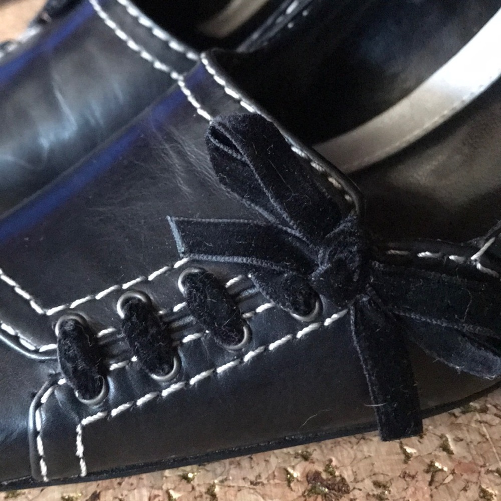 Franco Sarto Black Leather Square toe heel